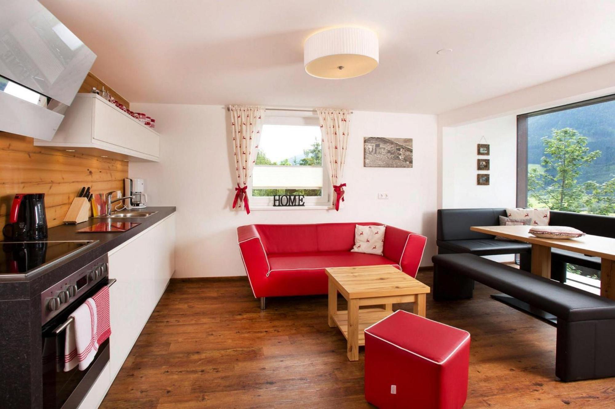 Apartment In Neukirchen With A Balcony Neukirchen am Grossvenediger Luaran gambar