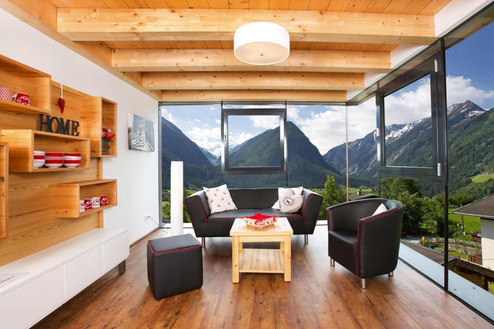 Apartment In Neukirchen With A Balcony Neukirchen am Grossvenediger Luaran gambar