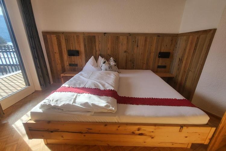 Apartment In Neukirchen With A Balcony Neukirchen am Grossvenediger Luaran gambar