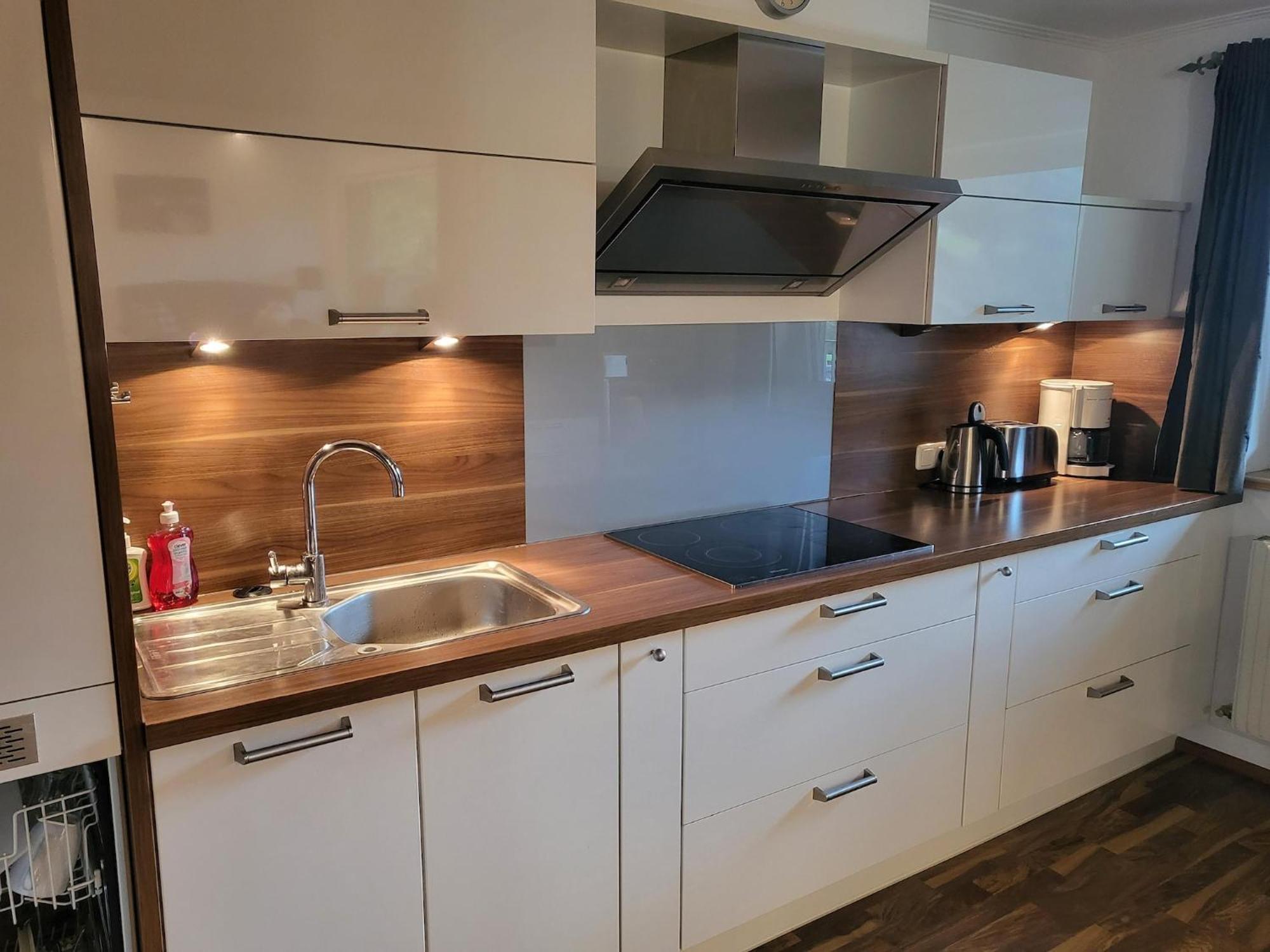 Apartment In Neukirchen With A Balcony Neukirchen am Grossvenediger Luaran gambar